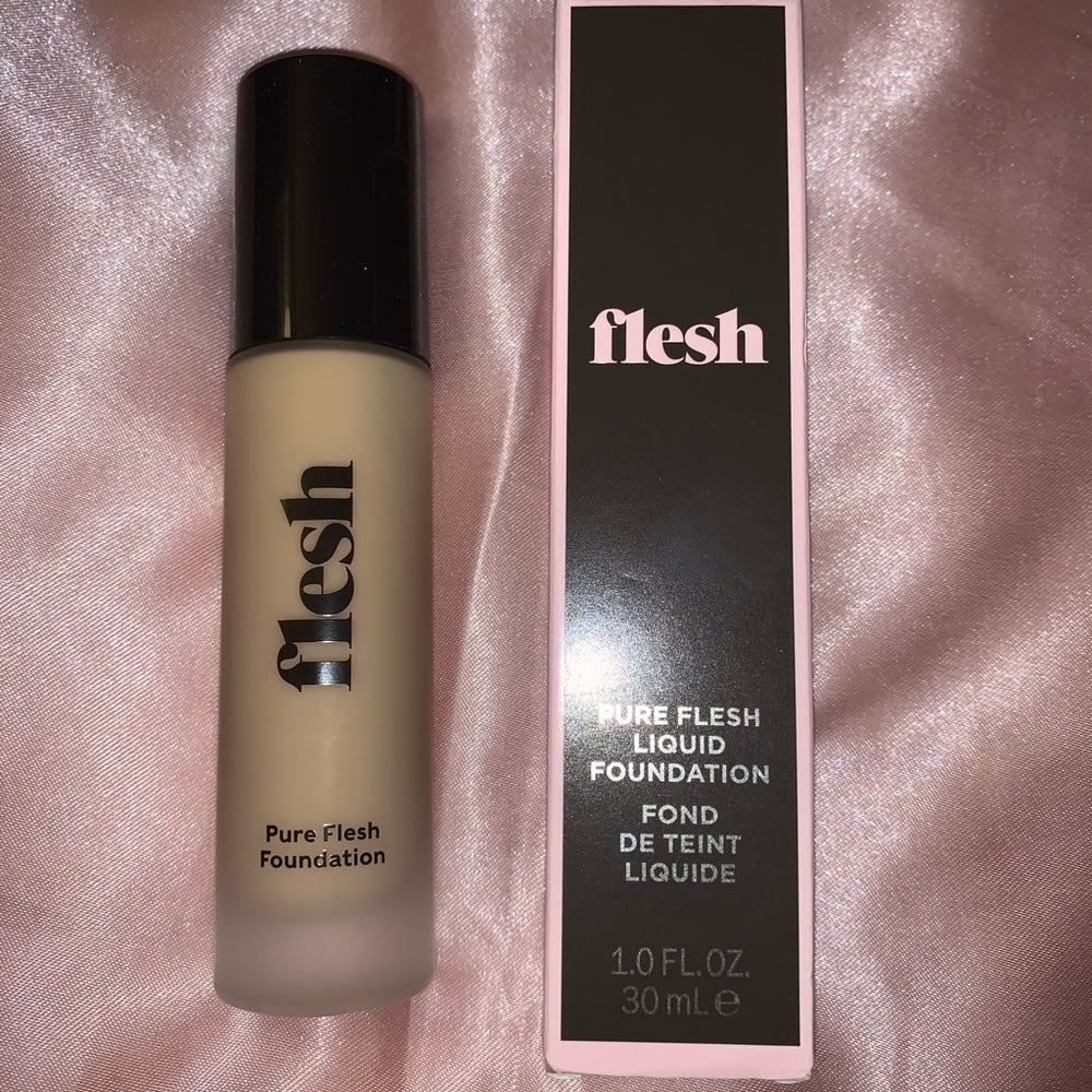 🆕 Flesh Pure Flesh Liquid Foundation in 09 Honey